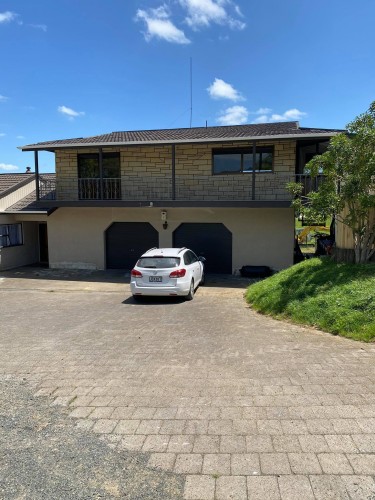 Puriri Property